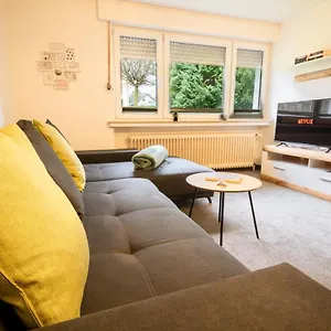 Truth Fuer 3 - Moderne Kueche - Smart Tv - Teppichboden Dortmund